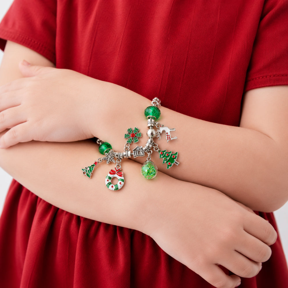 Christmas Kids Charm Bracelet - SILVER & GREEN WREATH