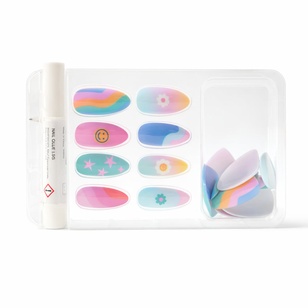The Daisy Edit Press on Nails - GOOD VIBES