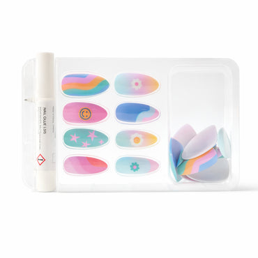 The Daisy Edit Press on Nails - GOOD VIBES