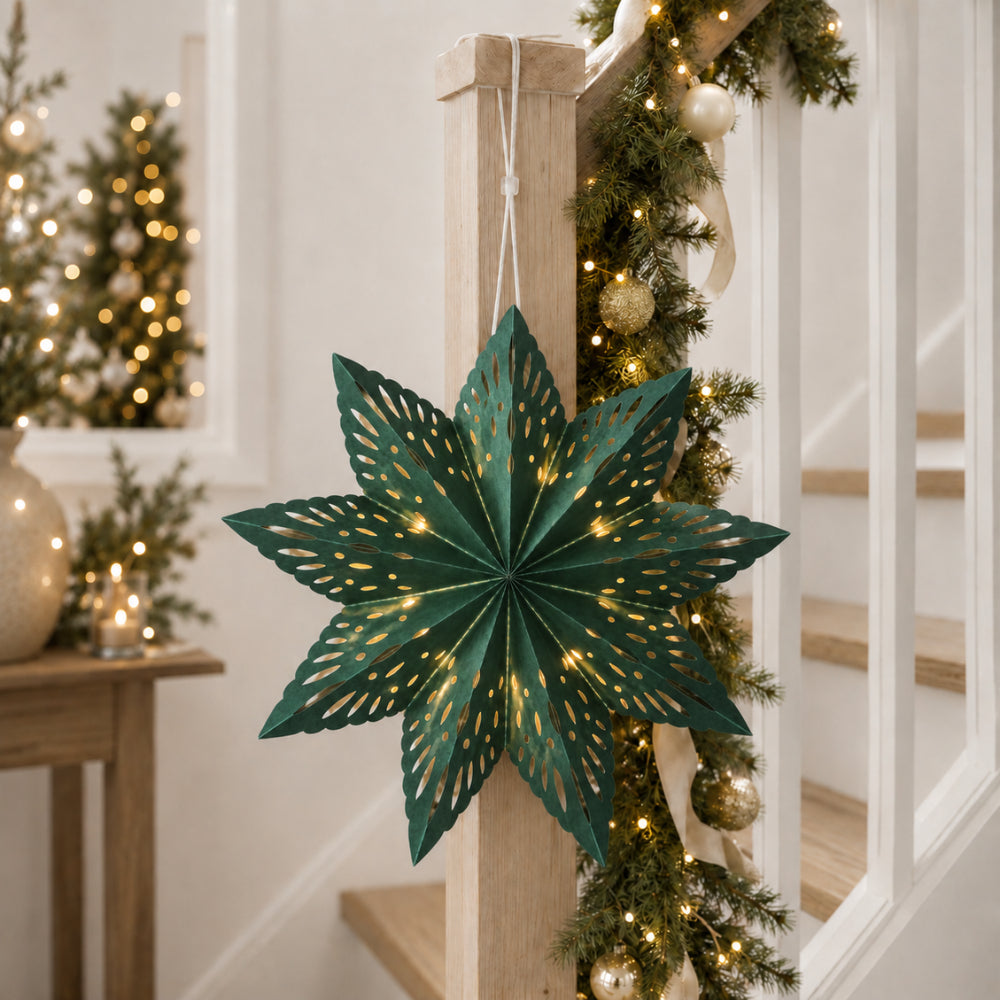 Plum Pudding Christmas 9 Pointed Paper Star 40cm with lights Green