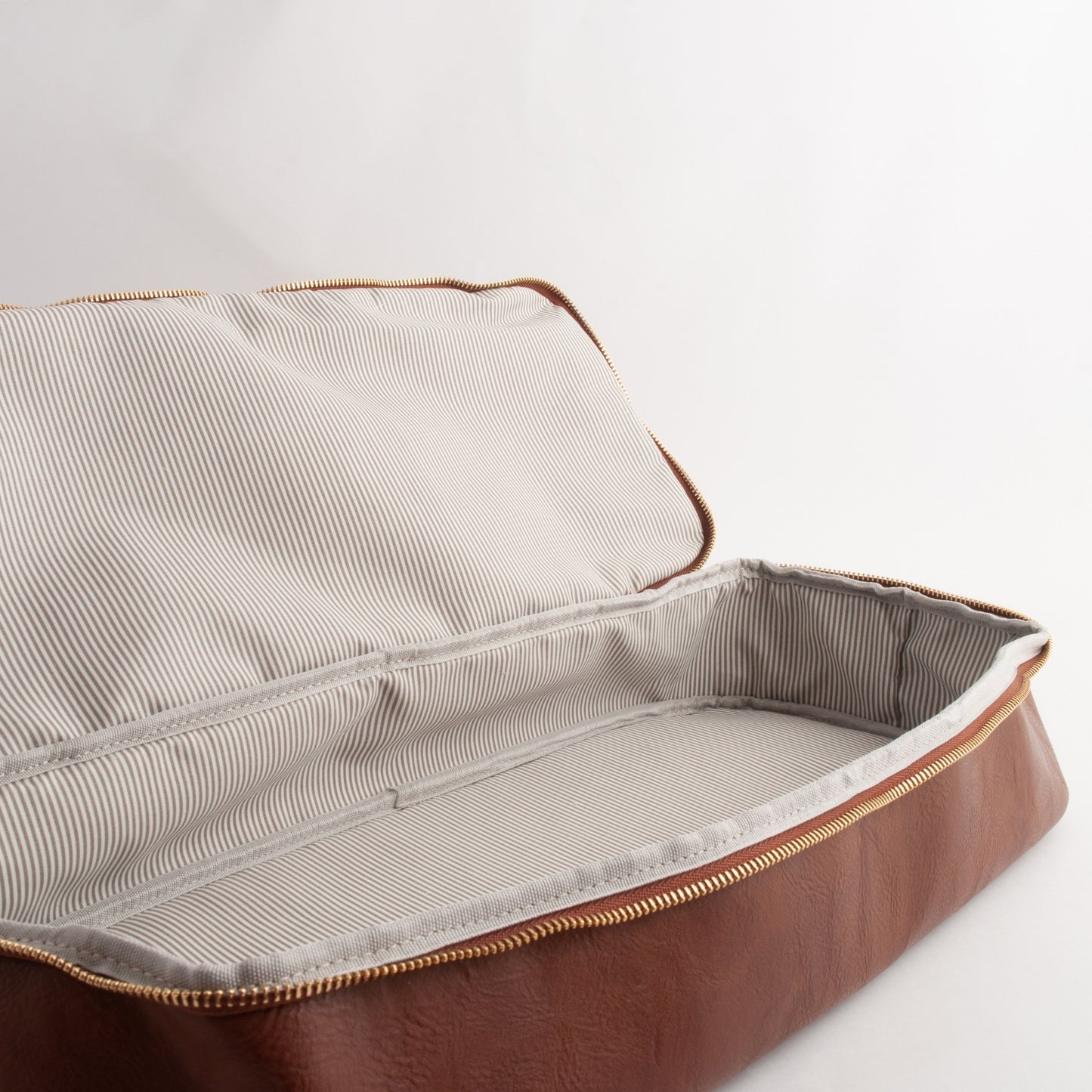 Kaiser Canvas Overnight Travel Bag - MID BROWN