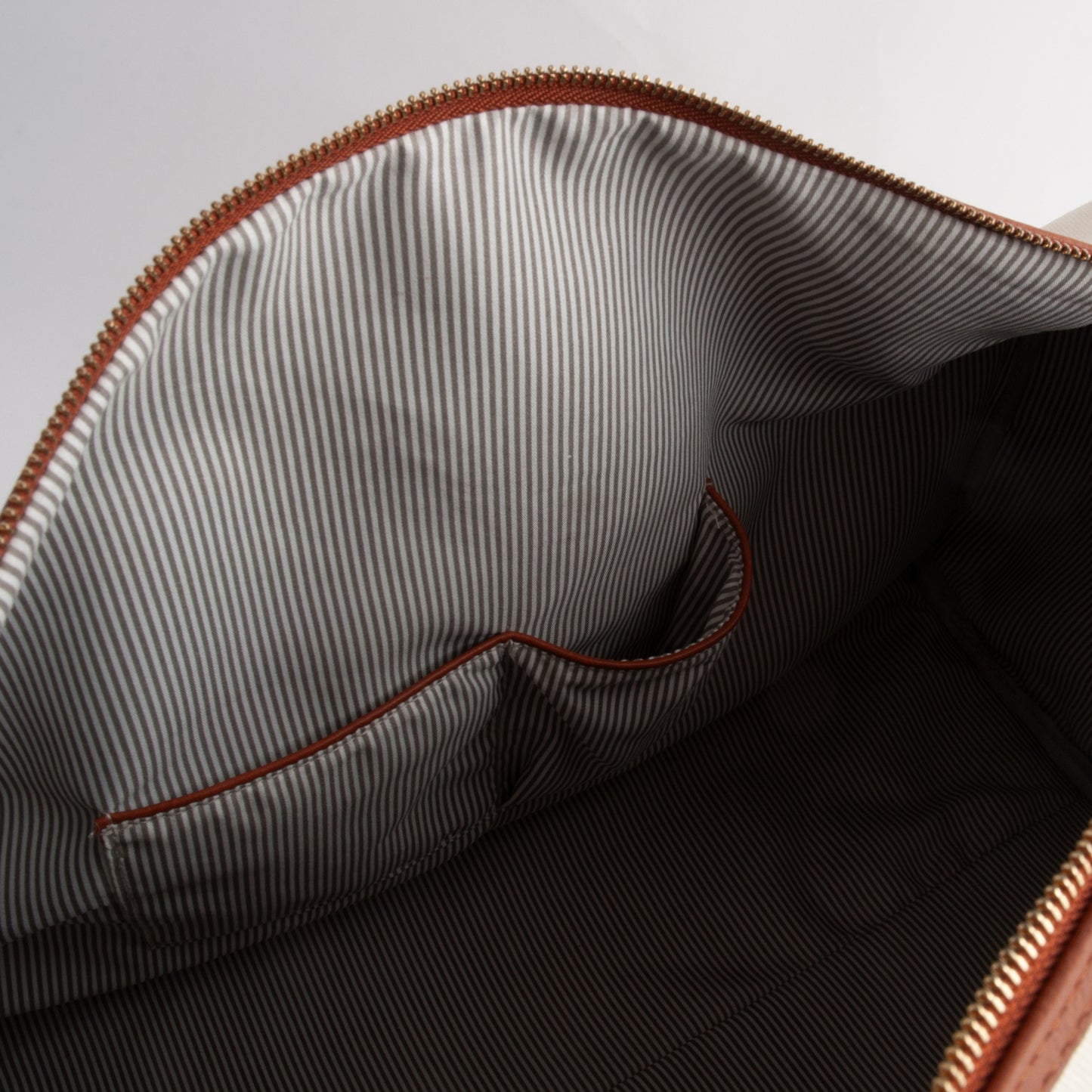 Kaiser Canvas Overnight Bag - CREAM