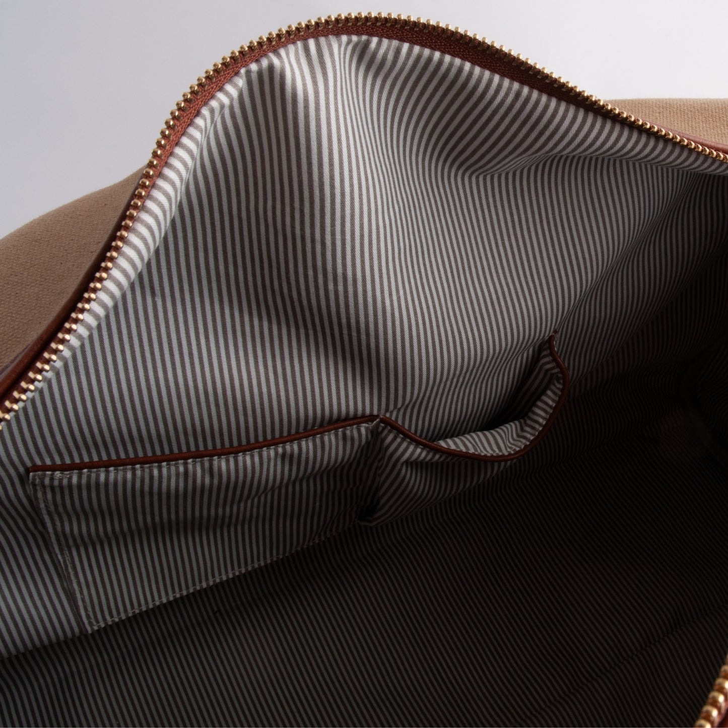 Kaiser Canvas Overnight Bag - MID BROWN