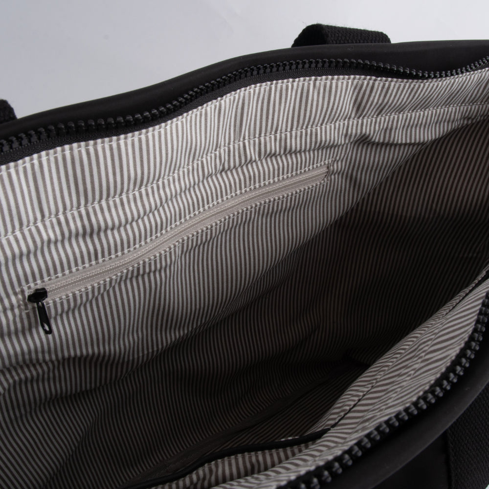 Kaiser Nylon Overnight Bag - BLACK