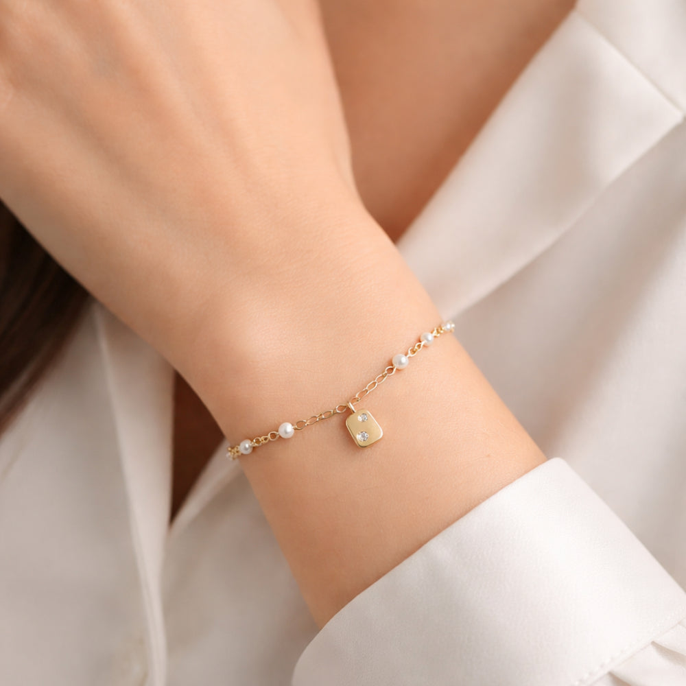 K&Co. Signature Jewellery Erin Pearl Bracelet - GOLD