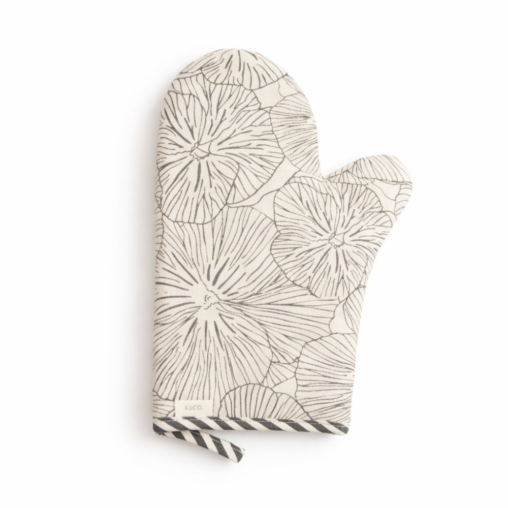 Lake House Collection Oven Mitt - POSY PETAL