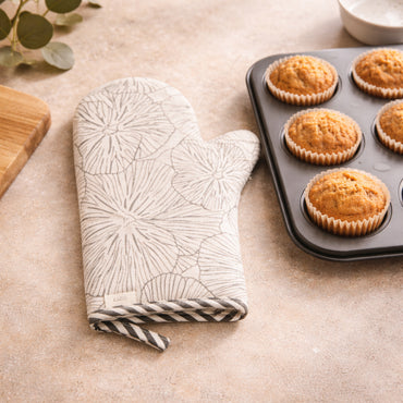 Lake House Collection Oven Mitt - POSY PETAL