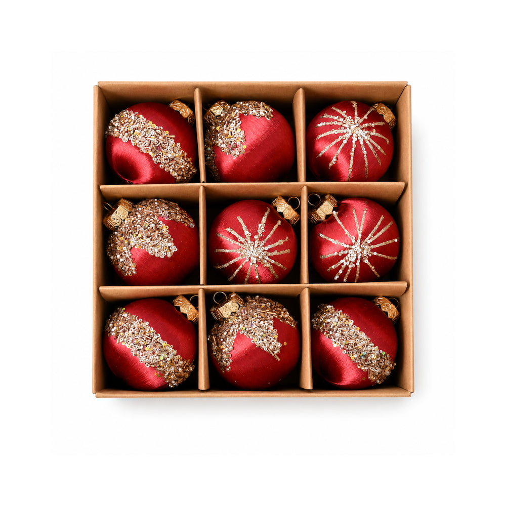 Plum Pudding Christmas Threaded Ornaments 9pk 8cm Red