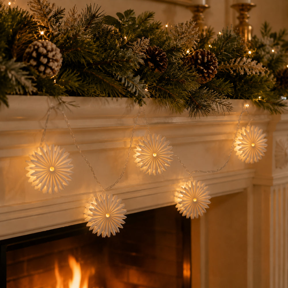 Plum Pudding Christmas Paper String Lights Snowflake