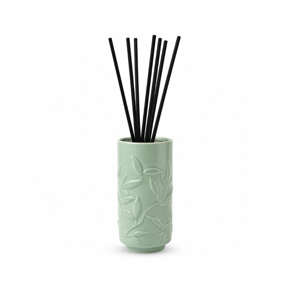 Rosewood Collection Ceramic Embossed Diffuser 200mL - SWEET CEDAR