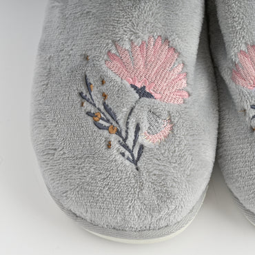 Novelty Slippers Small - MEADOW