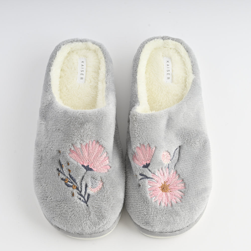 Novelty Slippers Medium - MEADOW