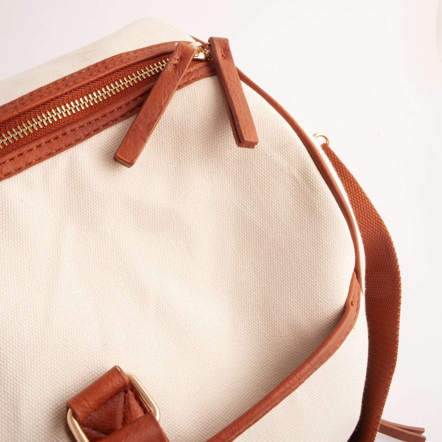Kaiser Canvas Overnight Bag - CREAM