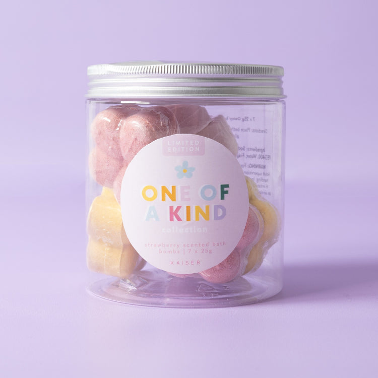 One Of A Kind Bath Bombs 7 Pack - Strawberry